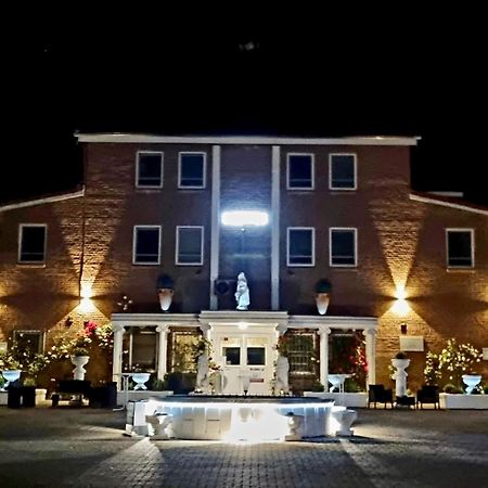 Hotel Bouzid - Laatzen Exterior photo